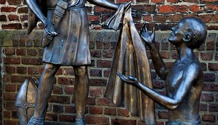 Szent Márton a koldussal szobor