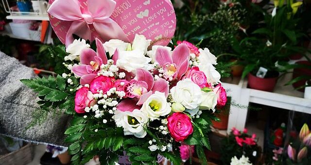 színes virágok pozitívan hatnak a hangulatunkra