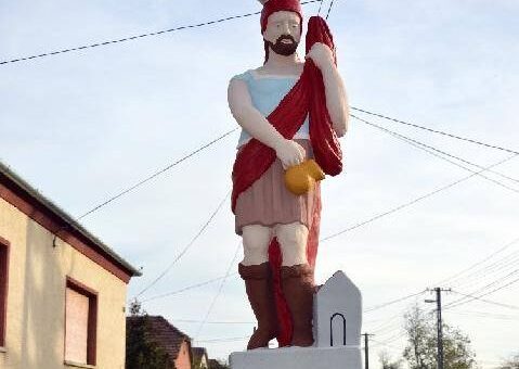 Szent Flórián szobra Geresdlakon