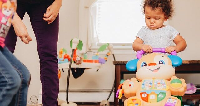 Hogyan hasznosíthatjuk a járássegítőt, ha a gyerek már kinőtte azt?