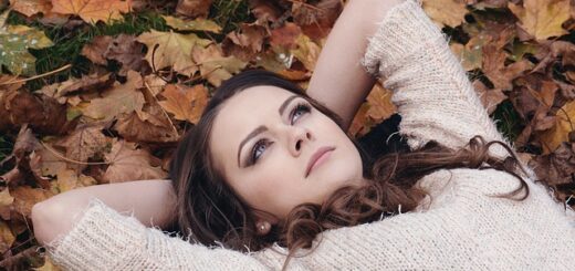 Moretti Gemma: Vigyáznak rád