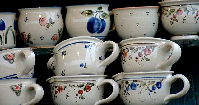 Túrmezei Erzsébet: Fületlen bögre