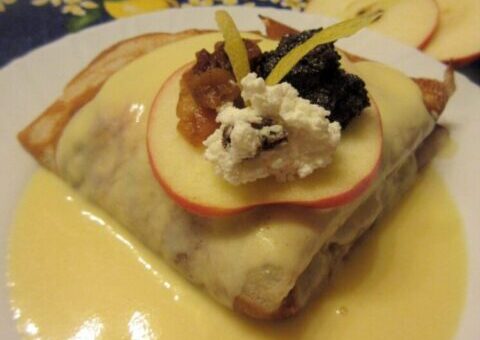 gyümölcsös palacsinta vanília öntettel