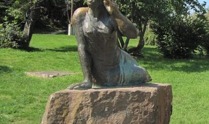 tihanyi ekhó szobor