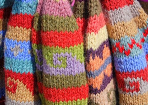összement gyapjú pulóverek